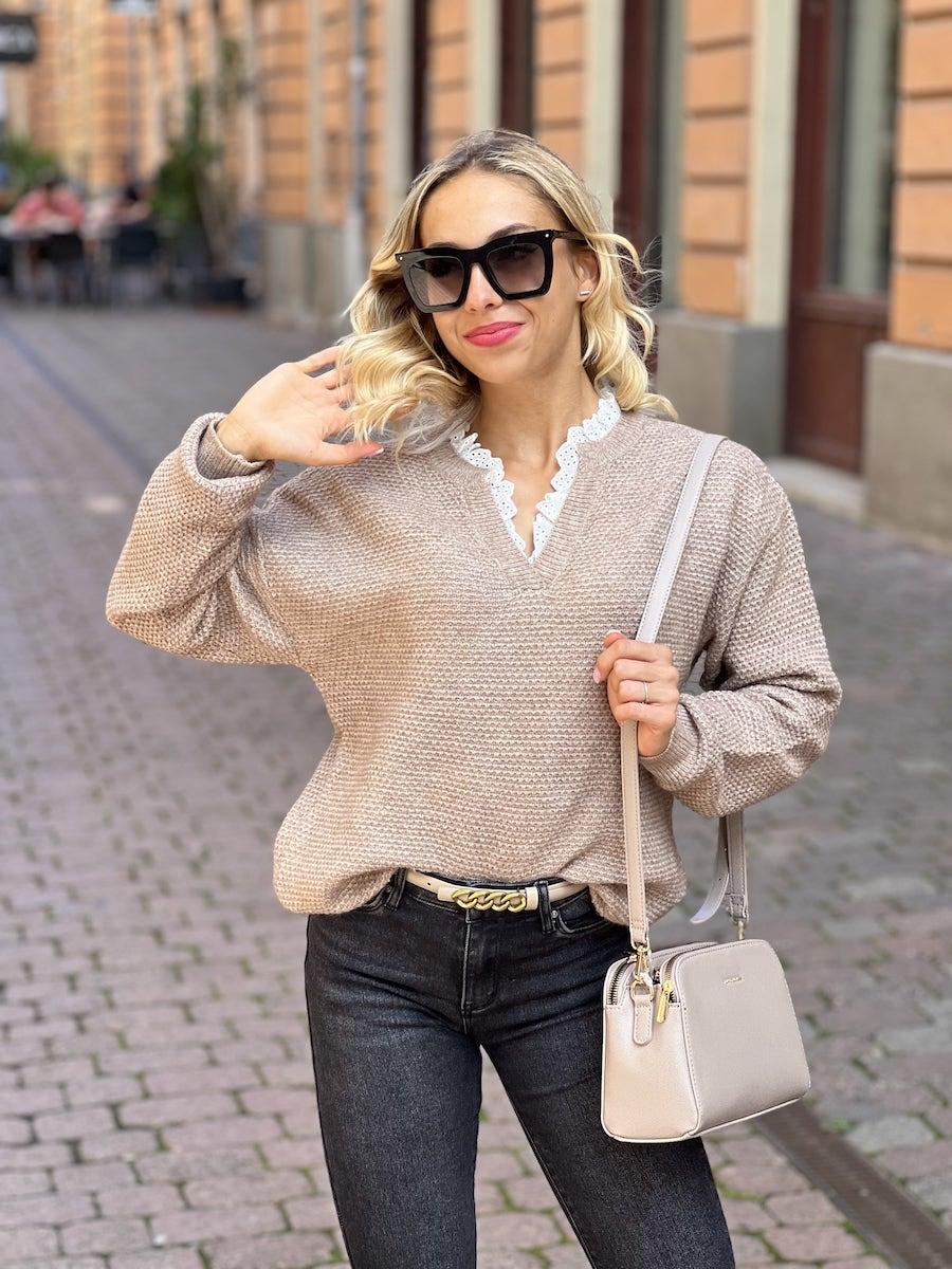NINA EXTRA kötött pulóver - madeira ingbetéttel