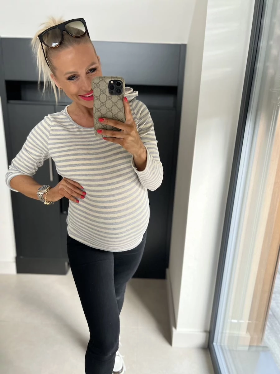 STEFFI kötött felső - fodorral