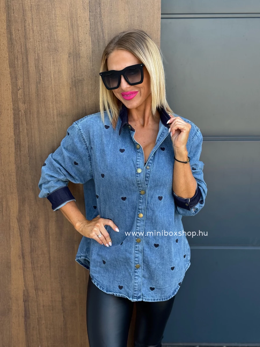 DENIM Love farmering - szivecske hímzéssel - 98% pamuttal