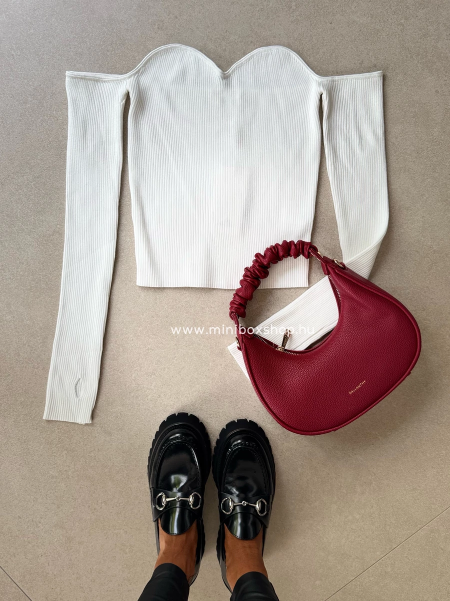 MONIC bordázott ejtett vállú felső MONIC bordázott ejtett vállú felső