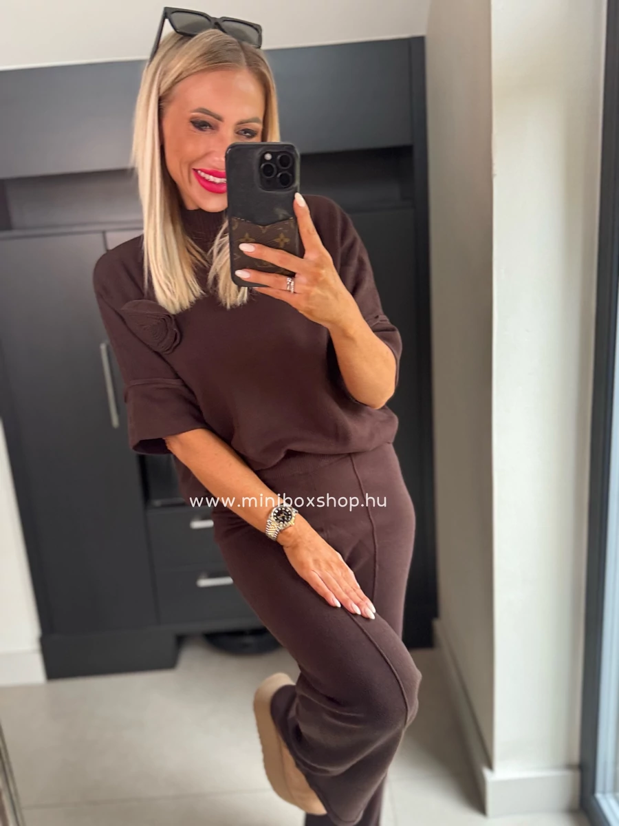 ELLA kètrèszes szett - kitűzővel