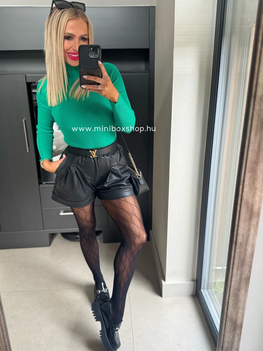 TITANILLA bőrhatású gumis rövidnadrág TITANILLA bőrhatású gumis rövidnadrág