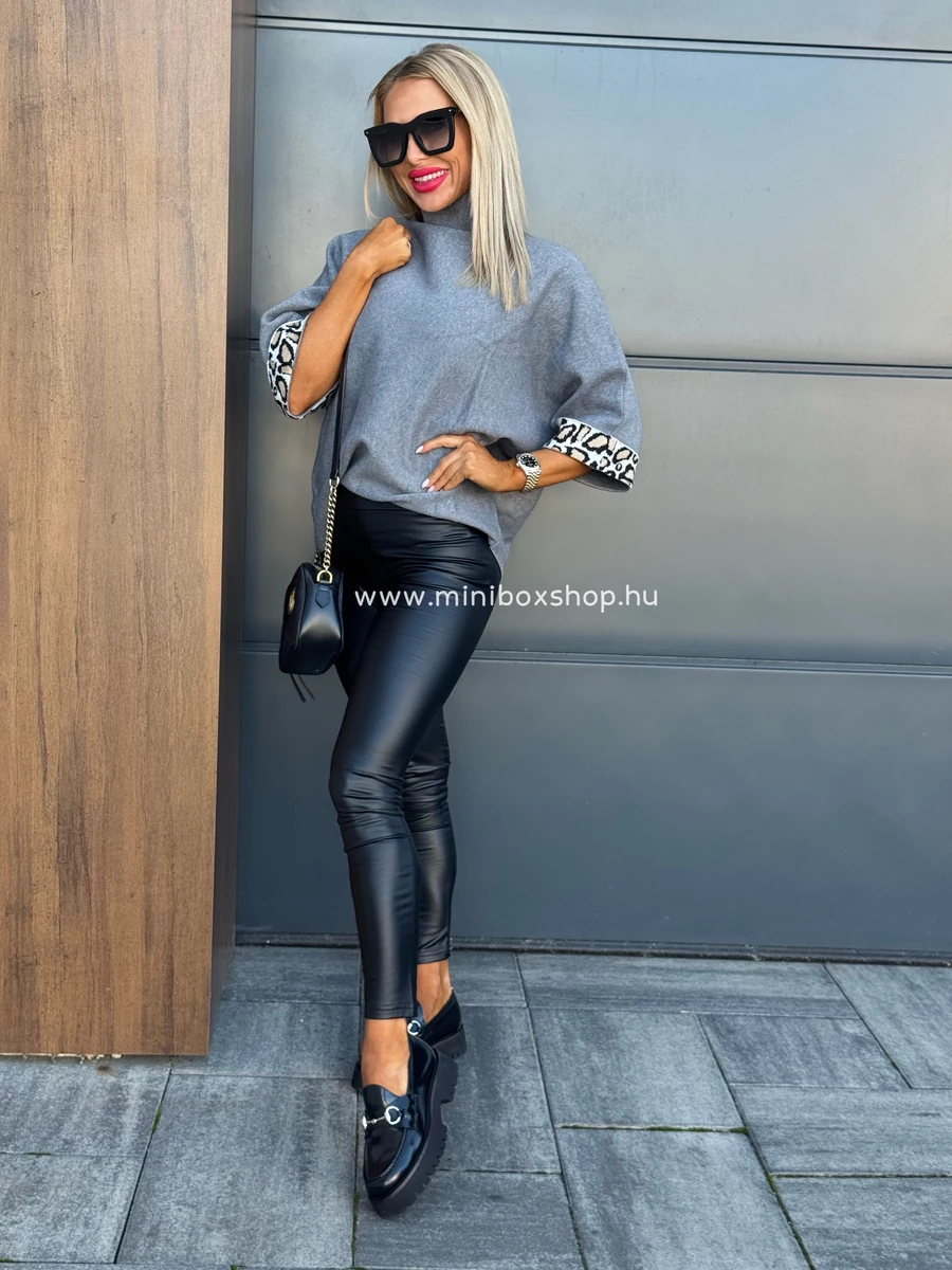 DODO Leo felső - cuki pompommal