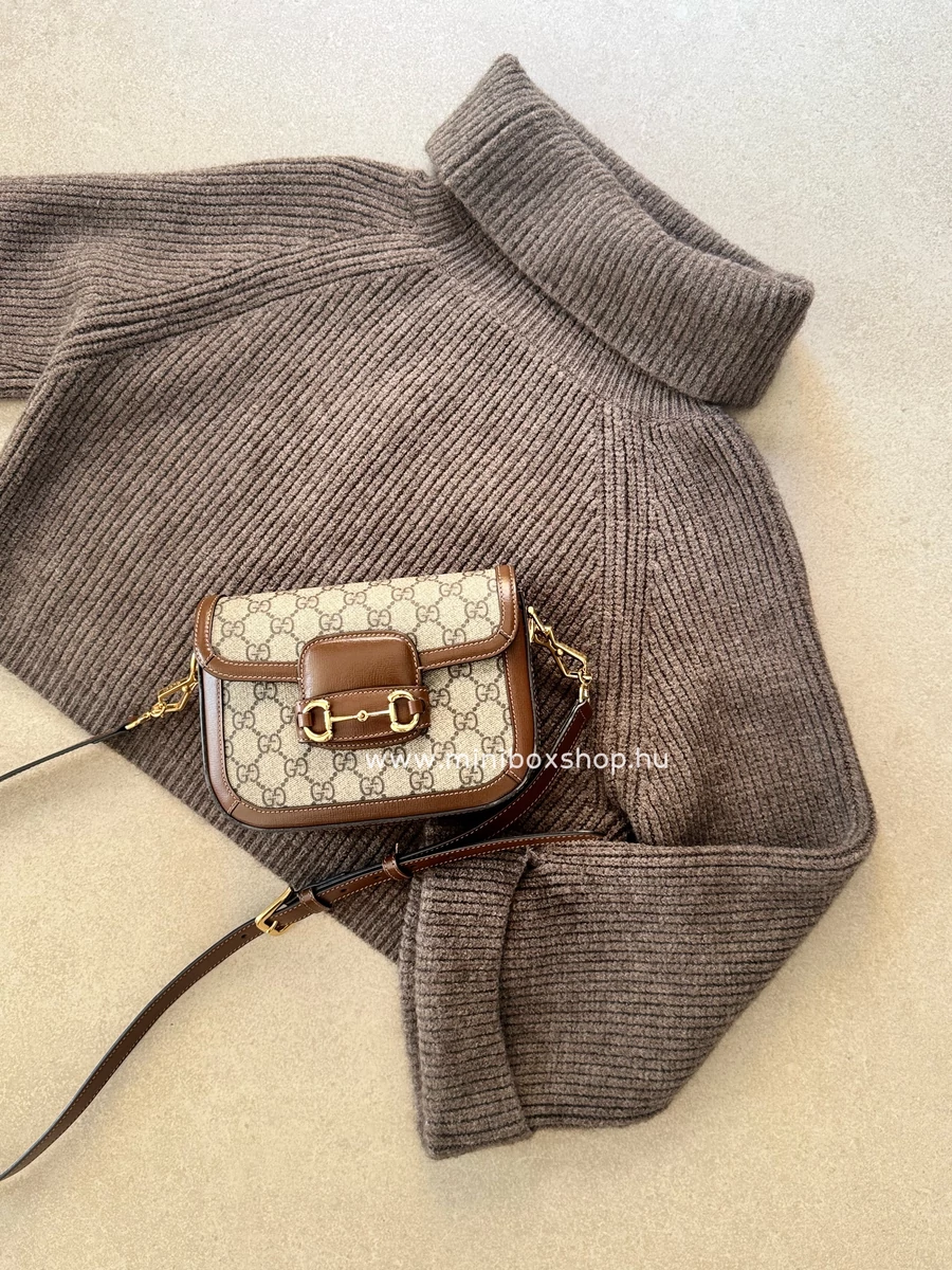 HELGA oversized ujjú garbó