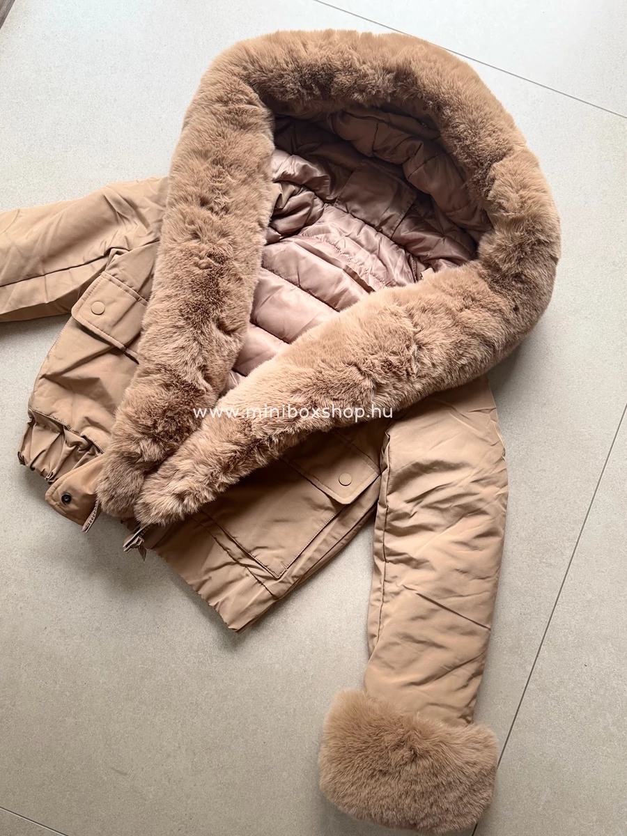 IZA bélelt parka kabát -  finom lecsatolható szőrmével