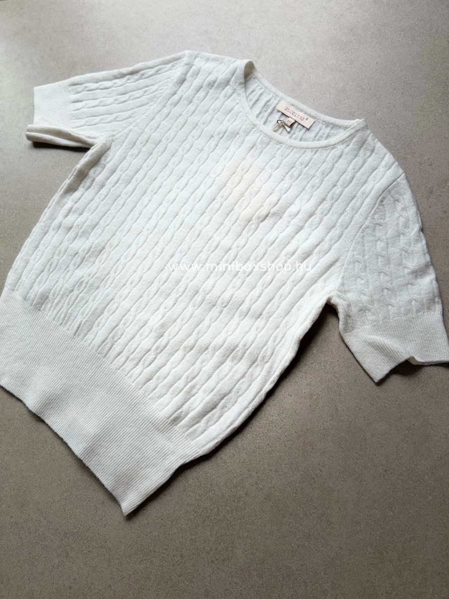 BORI csavartmintás felső