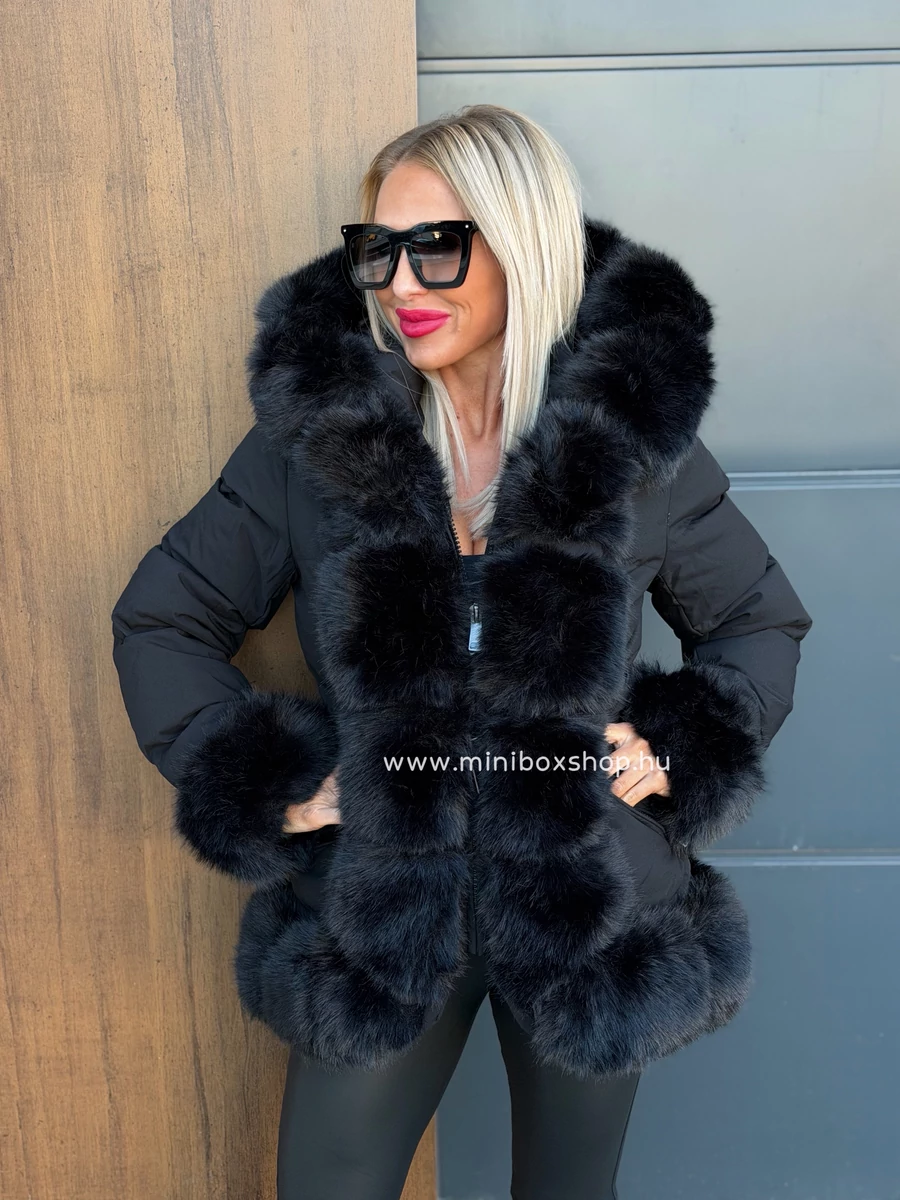 SZILVI derèkban szűkíthető - steppelt kabát - szőrmével - övvel