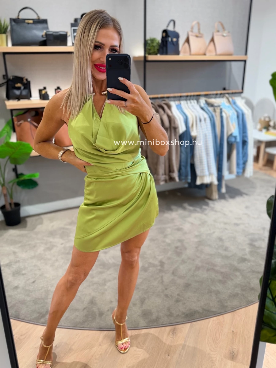 DIENA szatén ruha - merev nyakrésszel