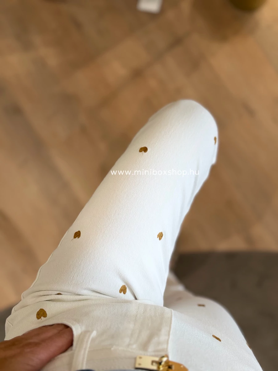 LOVE White hímzett MOM farmernadrág