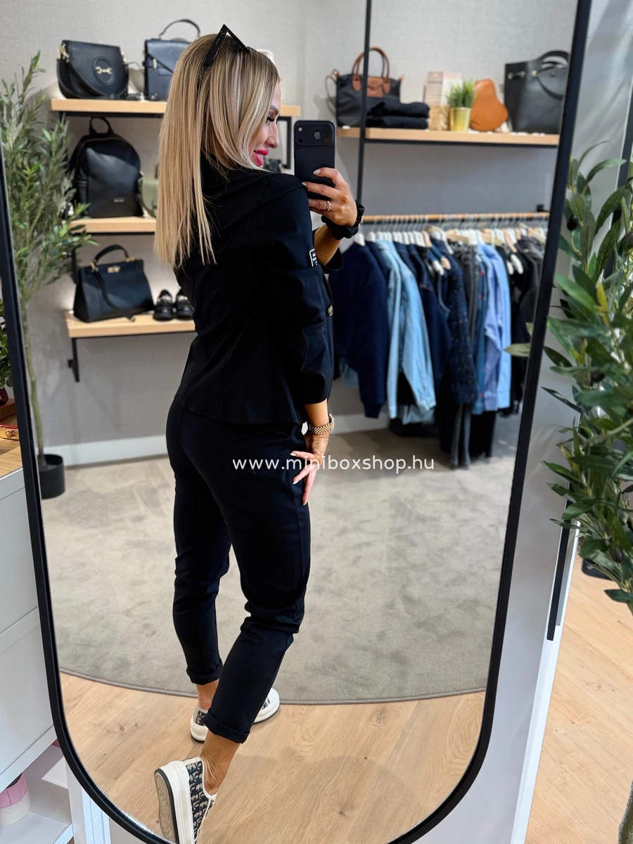 AGI kedvenc blézerszettje - 53% pamuttal