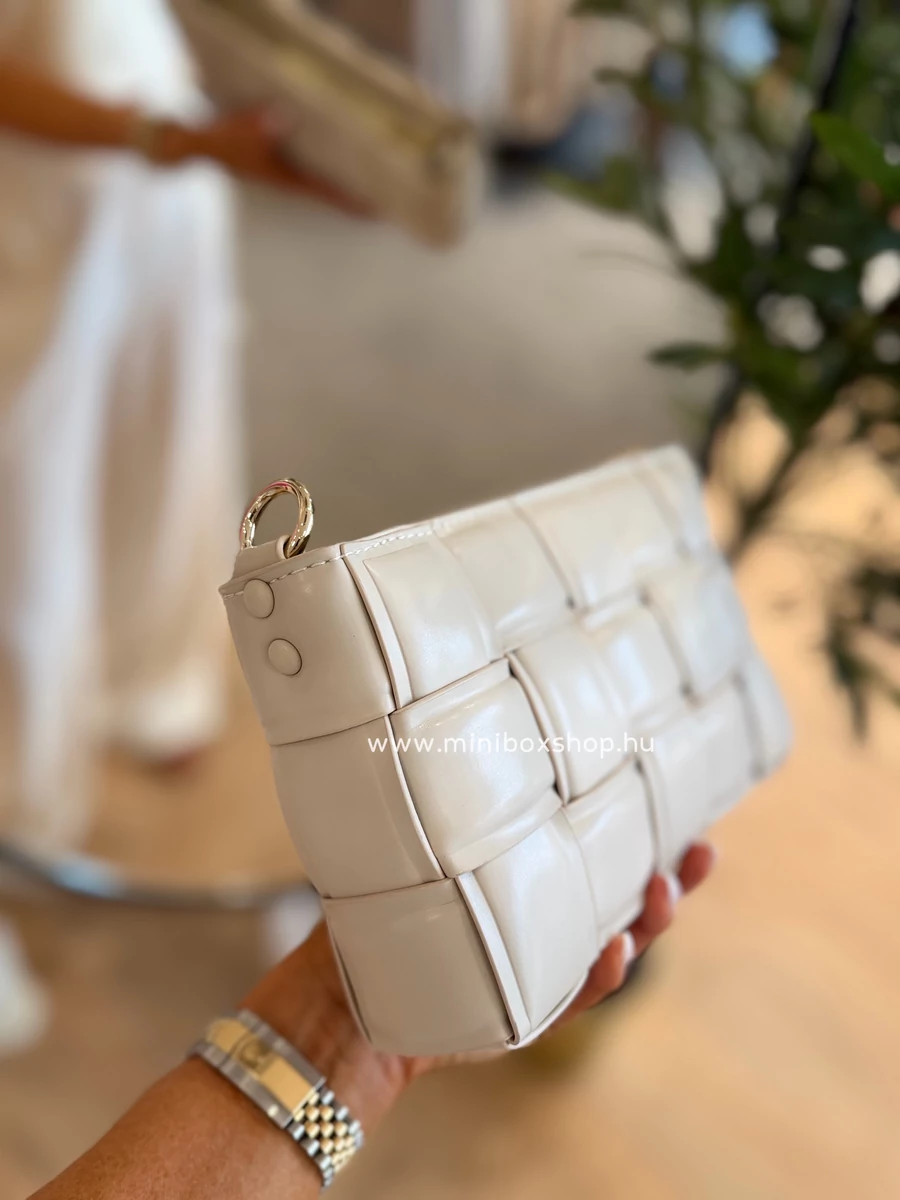 ITALIANO steppelt táska