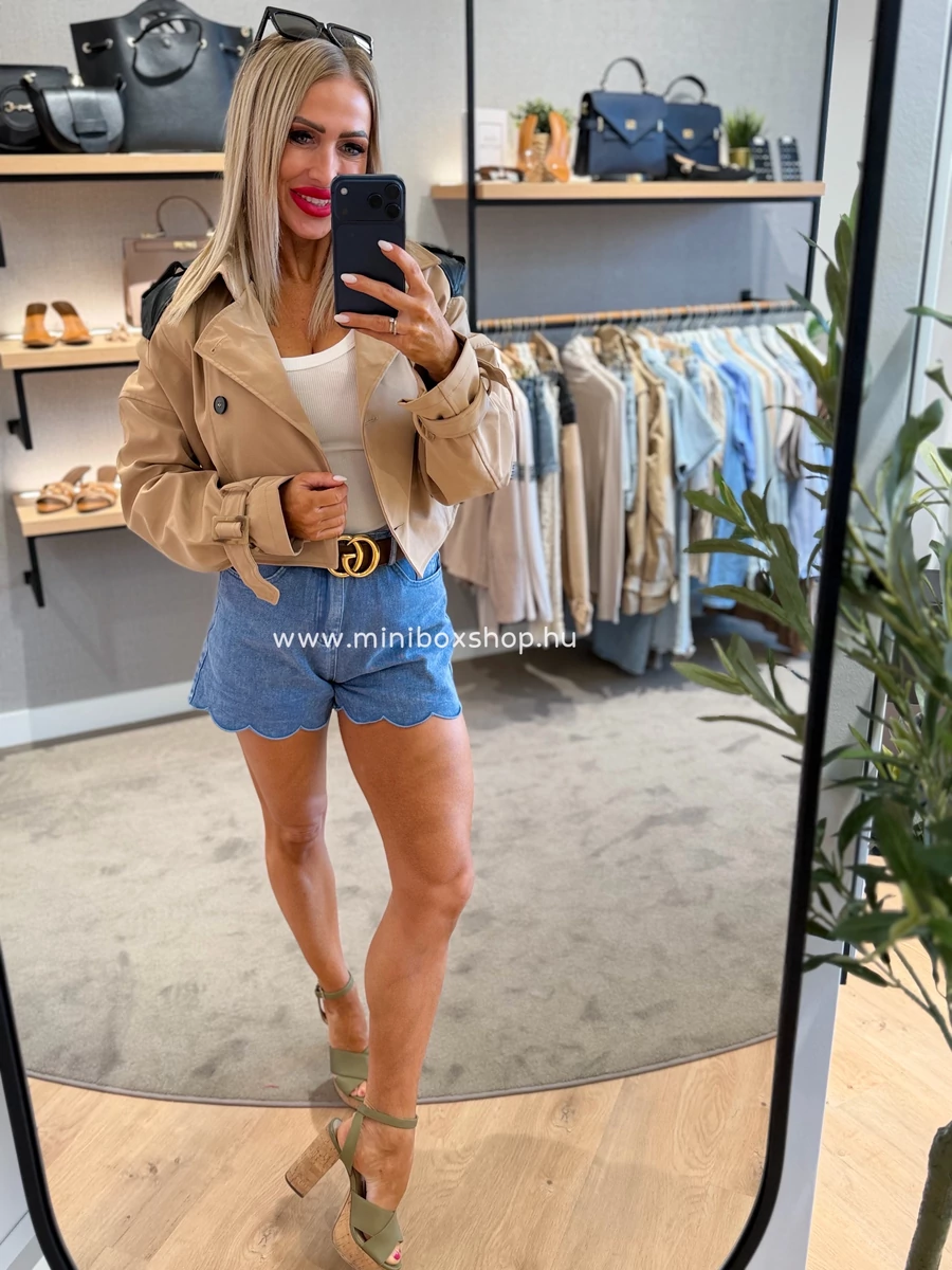 FRANCE virágszirom rövidnadrág