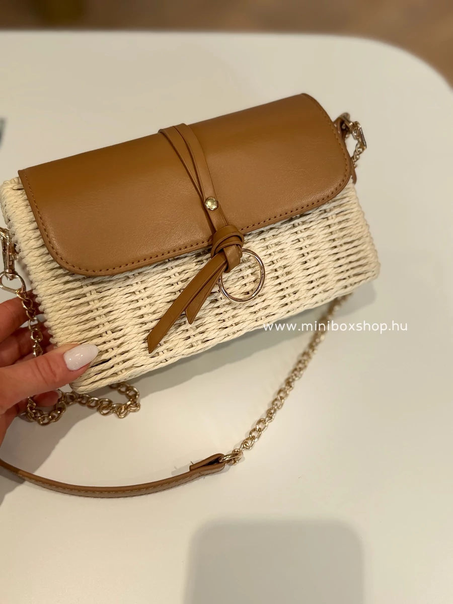 NATASA bélelt fonott táska - lánccal