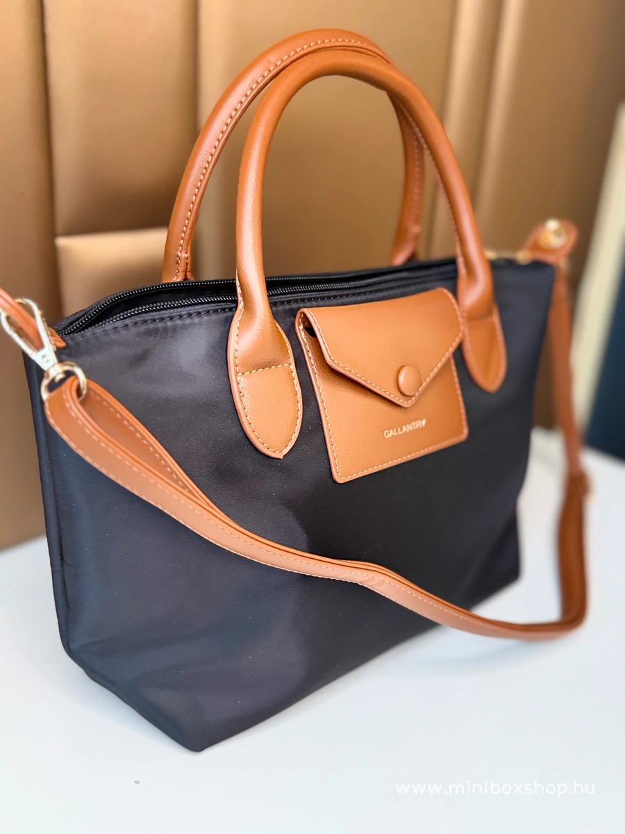 BLACK and BROWN kézitáska - vállpánttal